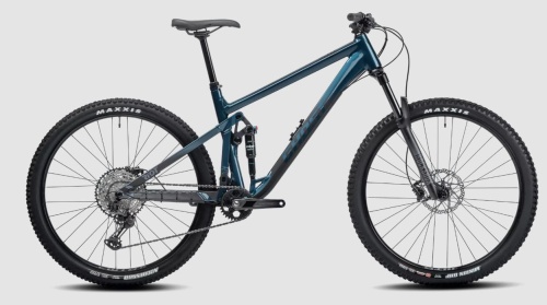 Riot Trail AL Petrol - Black Matte 2024.jpg