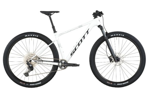 Scale 940 White 2026.jpg